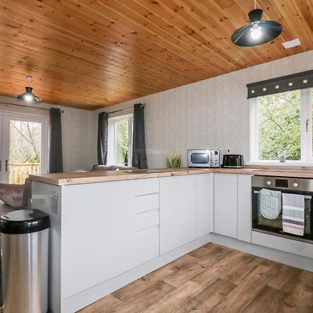 Lodge Three Truro Bagian luar foto